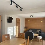 Cosy à Avec Balcon, 3 Chambres, Wifi, Garage - Fr-1-198-270 * Châtel