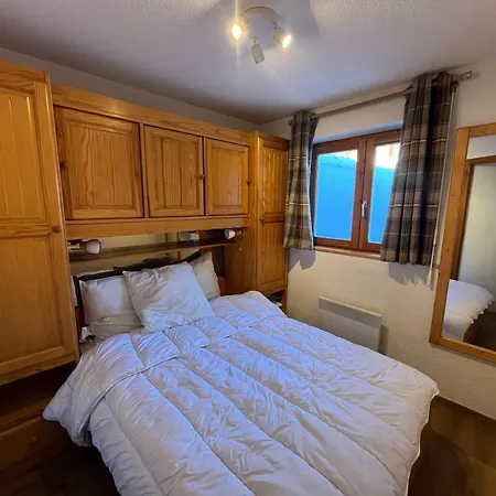 Cosy A Avec Balcon, 3 Chambres, Wifi, Garage Daire Châtel