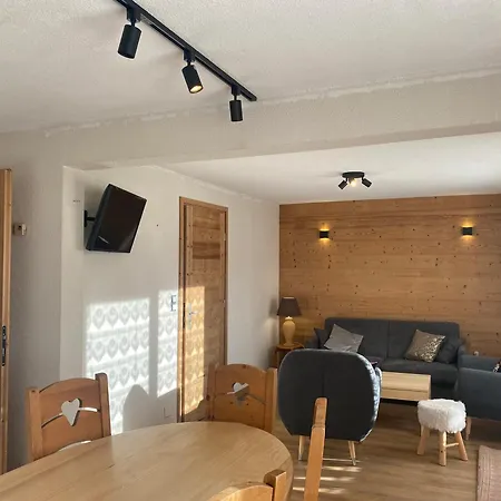 Cosy A Avec Balcon, 3 Chambres, Wifi, Garage * Châtel